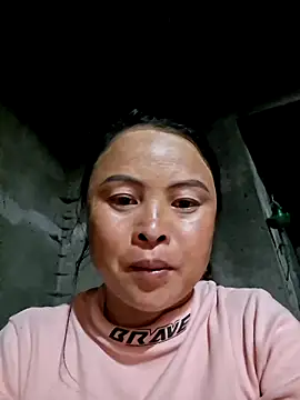 xuxulovezz online show from 02/15/26, 12:04