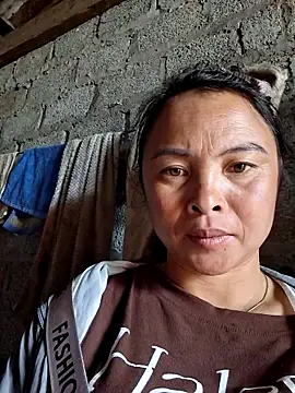 xuxulovezz online show from 10/12/25, 05:09