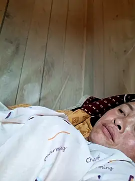 xuxulovezz online show from 04/14/26, 05:12