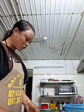 xuxulovezz online show from 10/19/25, 02:14