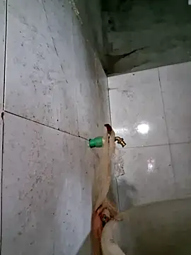 xuxulovezz online show from 11/11/25, 01:44