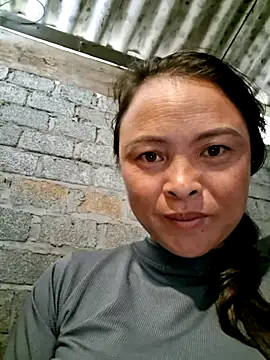 xuxulovezz online show from 09/28/25, 02:29