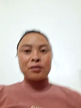 xuxulovezz online show from 11/19/25, 12:05