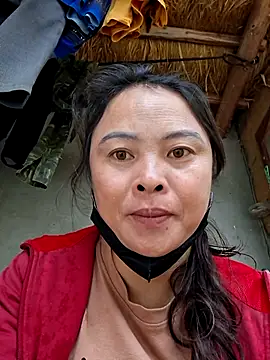 xuxulovezz online show from 11/17/25, 12:25