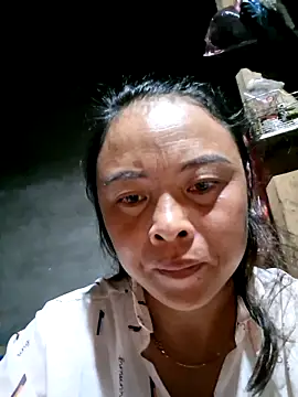 xuxulovezz online show from 10/10/25, 07:58