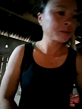 xuxulovezz online show from 10/07/25, 12:22