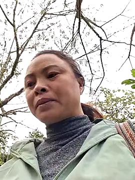 xuxulovezz online show from 11/14/25, 12:14