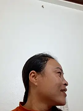 xuxulovezz online show from 11/15/25, 10:14