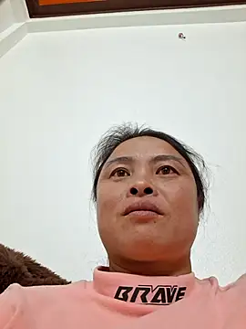 xuxulovezz online show from 11/21/25, 12:48