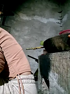 xuxulovezz online show from 03/23/26, 12:00