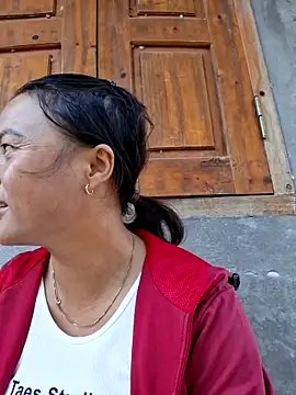 xuxulovezz online show from 10/03/25, 02:04