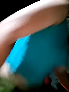 xuxulovezz online show from 10/20/25, 11:44