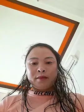 xuxulovezz online show from 11/22/25, 09:08