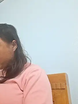 xuxulovezz online show from 01/12/26, 01:07