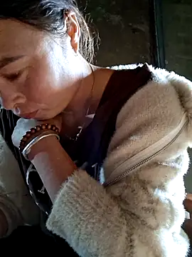 xuxulovezz online show from 03/18/26, 01:53