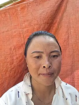 xuxulovezz online show from 10/10/25, 03:18