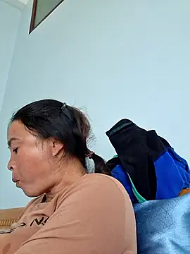 xuxulovezz online show from 01/11/26, 09:05