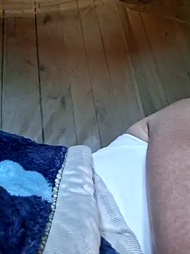 xuxulovezz online show from 04/09/26, 06:19