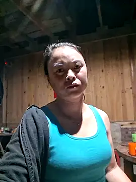 xuxulovezz online show from 10/07/25, 01:01