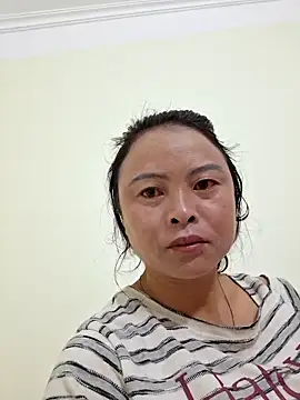 xuxulovezz online show from 12/21/25, 09:26