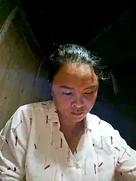 xuxulovezz online show from 10/09/25, 12:38