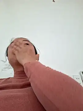 xuxulovezz online show from 11/20/25, 04:57