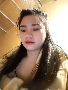 Snapshot of Suny_babyy chatting on 10/24/25, 03:05 Suny babyy online show from 10/24/25, 03:05