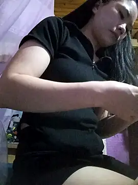 Snapshot of Suny_babyy chatting on 10/31/25, 12:51 Suny babyy online show from 10/31/25, 12:51