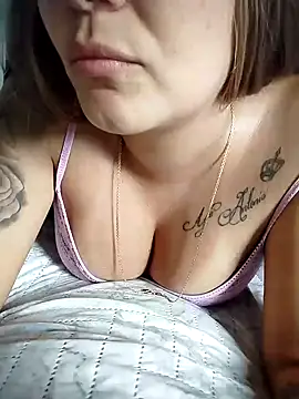 Snapshot of sofia_salie chatting on 07/21/26, 05:14 sofia salie online show from 07/21/26, 05:14