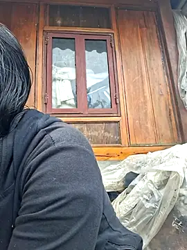 Snapshot of helenzz chatting on 12/03/25, 05:52 helenzz online show from 12/03/25, 05:52