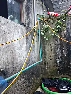 Snapshot of helenzz chatting on 12/14/25, 12:39 helenzz online show from 12/14/25, 12:39