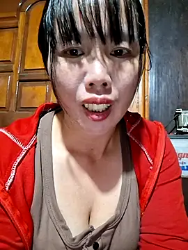 Snapshot of helenzz chatting on 10/19/25, 01:25 helenzz online show from 10/19/25, 01:25