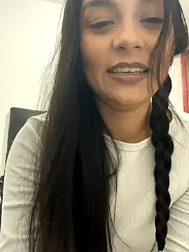Snapshot of Selene_Wings22 chatting on 10/19/25, 10:23 Selene Wings22 online show from 10/19/25, 10:23