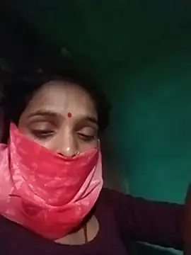 Snapshot of Rupali_ji chatting on 06/18/26, 05:06 Rupali ji online show from 06/18/26, 05:06