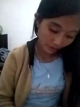 Snapshot of abigail-00 chatting on 11/25/25, 01:00 abigail-00 online show from 11/25/25, 01:00