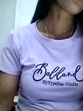 Snapshot of abigail-00 chatting on 11/15/25, 11:36 abigail-00 online show from 11/15/25, 11:36