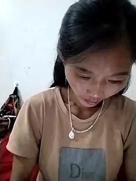 Snapshot of abigail-00 chatting on 11/04/25, 09:07 abigail-00 online show from 11/04/25, 09:07