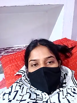 Snapshot of ROSHNI-744 chatting on 09/27/25, 04:29 ROSHNI-744 online show from 09/27/25, 04:29