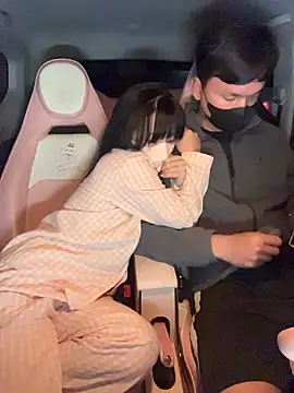 helen-my online show from 12/19/25, 02:30