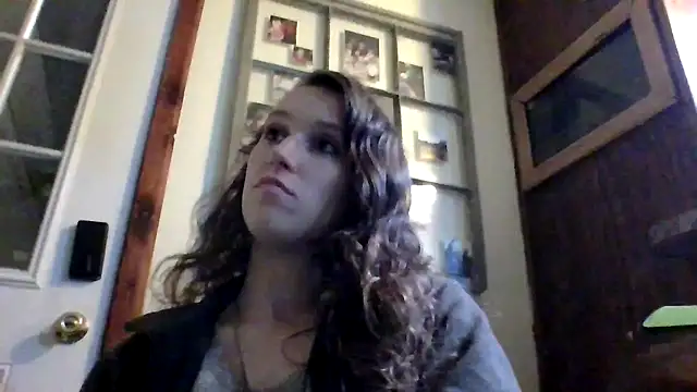 brunettebabexo3 online show from 12/01/25, 11:38