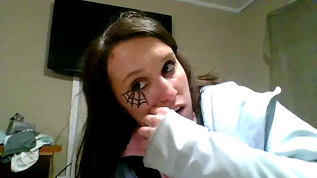 brunettebabexo3 online show from 11/01/25, 04:08