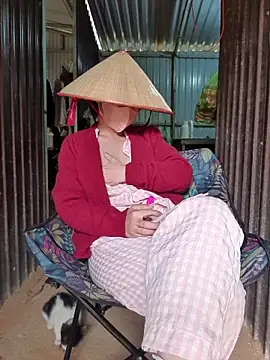 Helen-Tran online show from 11/27/25, 02:23