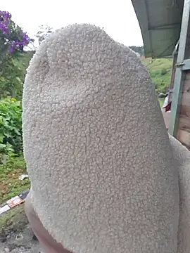 Helen-Tran online show from 10/21/25, 01:27