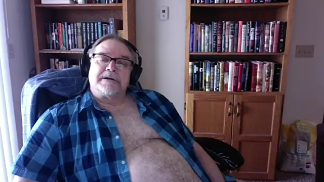 Vinyl22xh online show from 04/13/26, 06:23