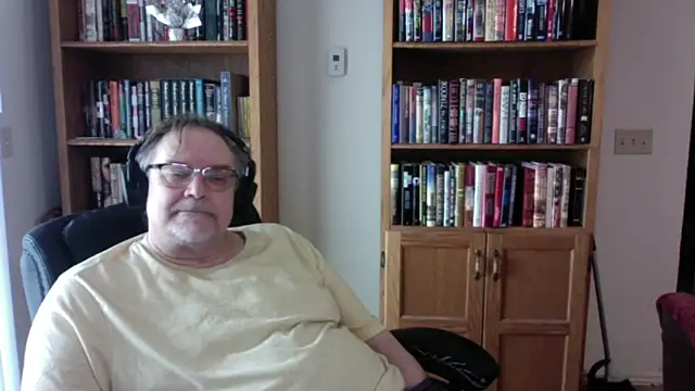 Vinyl22xh online show from 04/30/26, 06:59