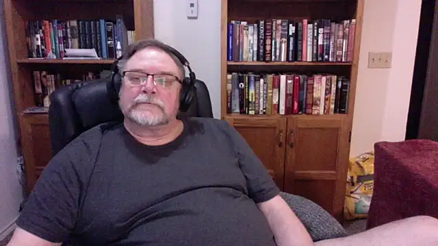 Vinyl22xh online show from 03/14/26, 12:38