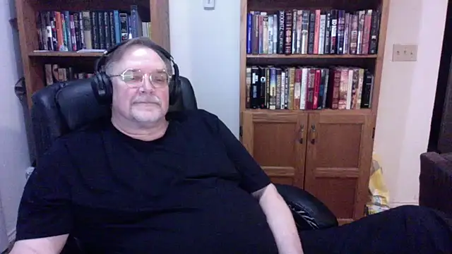 Vinyl22xh online show from 04/19/26, 05:30