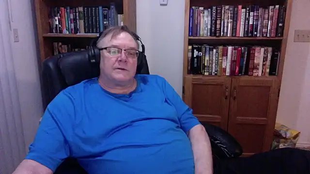 Vinyl22xh online show from 05/21/26, 03:59