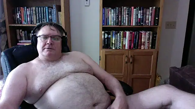 Snapshot of Vinyl22@xh chatting on 07/17/26, 07:55 Vinyl22xh online show from 07/17/26, 07:55