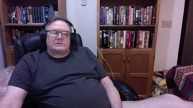 Vinyl22xh online show from 05/25/26, 03:50